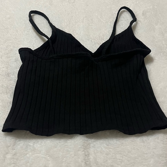 H&M cropped lounge top - Picture 2 of 2